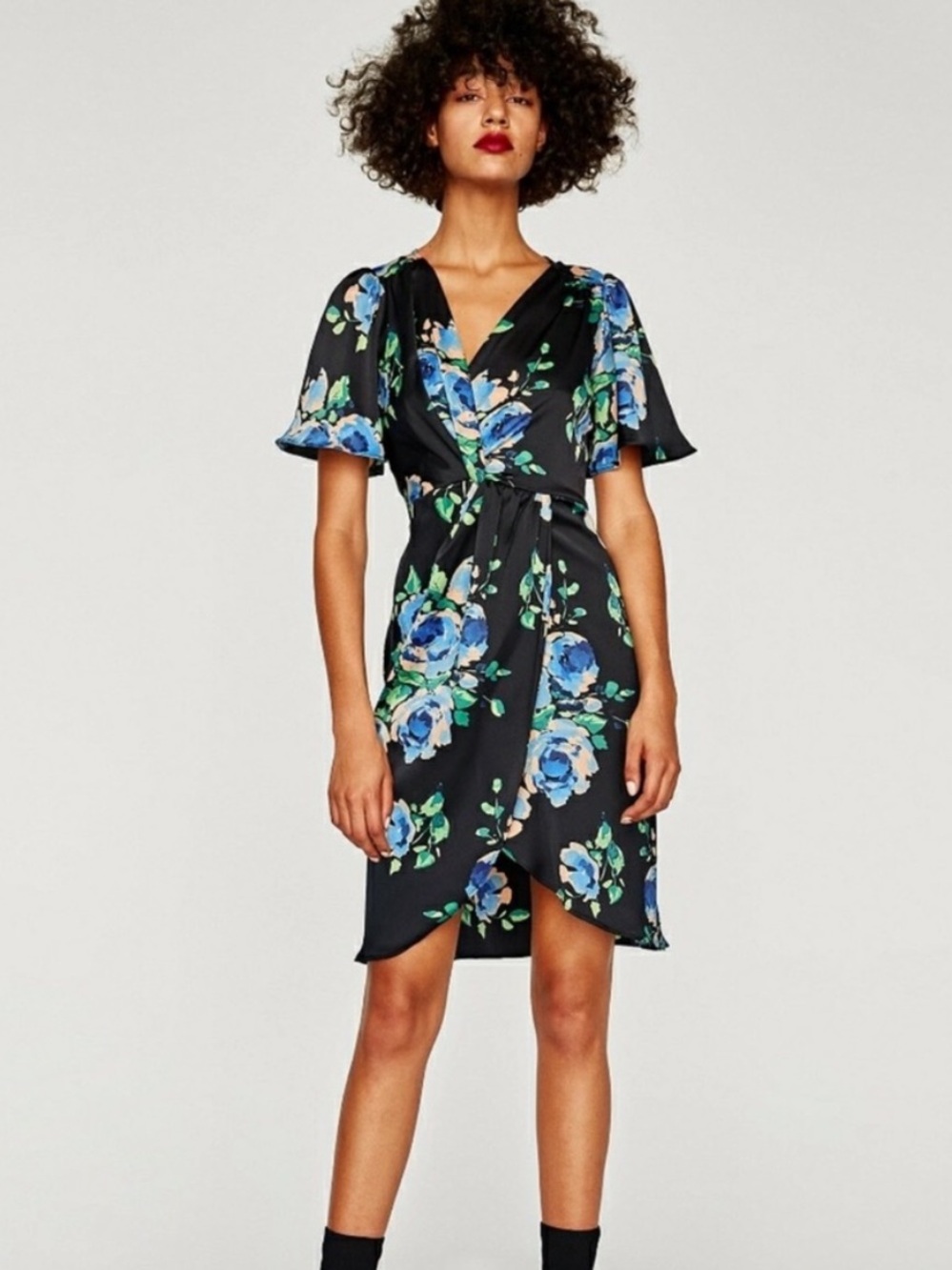 Zara Women’s Black Knotted Satin Floral Print Dress